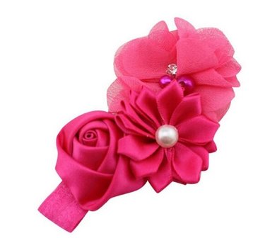 Baby haarband met 3 verschillende bloemen hard roze