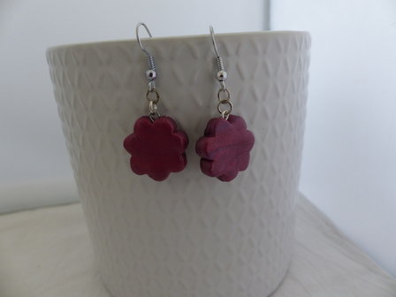 Handmade bloemetjes oorbellen - metellic paars/roze