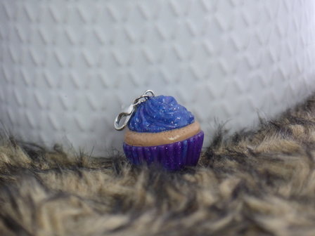 Handmade cupcake bedel - Galaxy