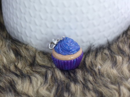 Handmade cupcake bedel - Galaxy