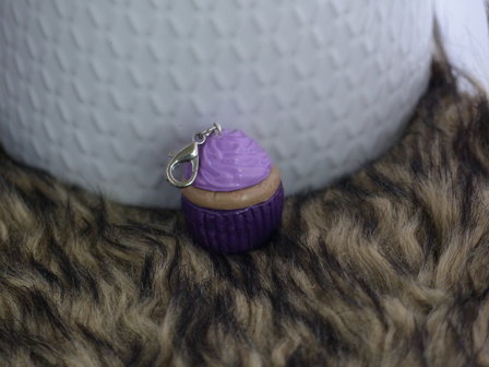 Handmade cupcake bedel - Purple 