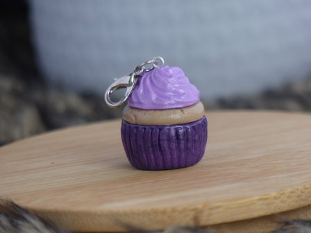 Handmade cupcake bedel - Purple 