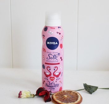 Nivea douche foam apricot marshmallow - Flamingo