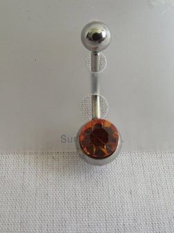 Navelpiercing met oranje steentje