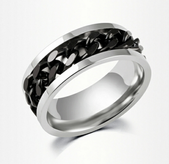 Stainless steel ring met zwarte schakelketting
