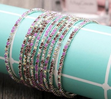 Set van 5 elastische armbanden met paarse strass stenen