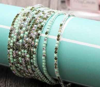 Set van 5 elastische groene strass armbanden