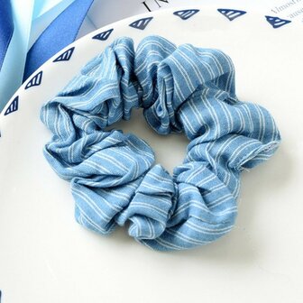 Scrunchie licht  jeans blauw - streep