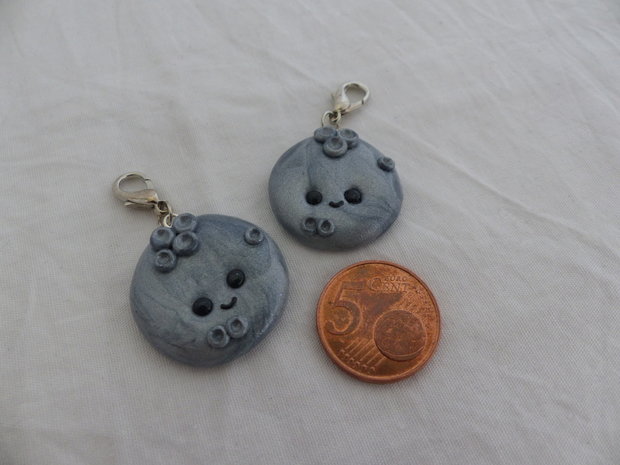 Handmade moon bedels - zilverkleurig