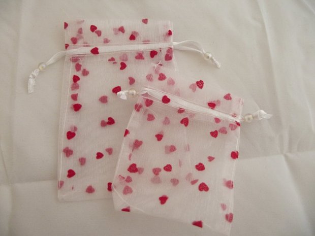 Organza zakjes "hearts"  