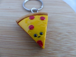 Handmade sleutelhanger - pizza punt